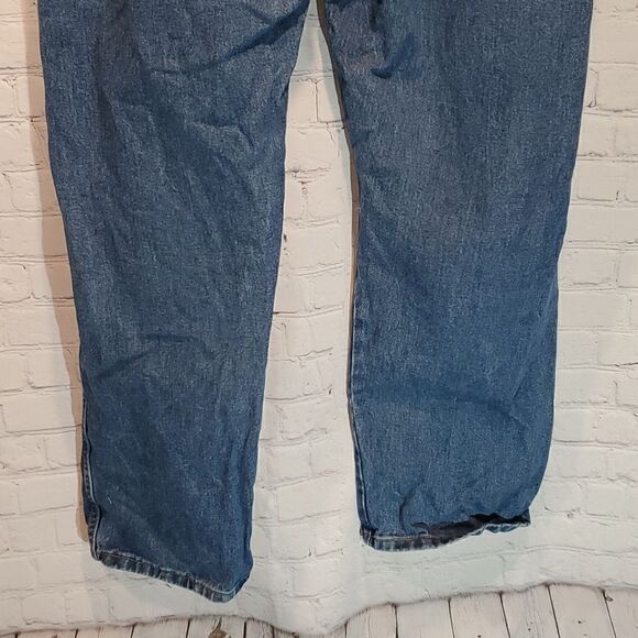 Men's big and tall rugged wear  Wrangler relaxed fit jeans - Picture 6 of 8